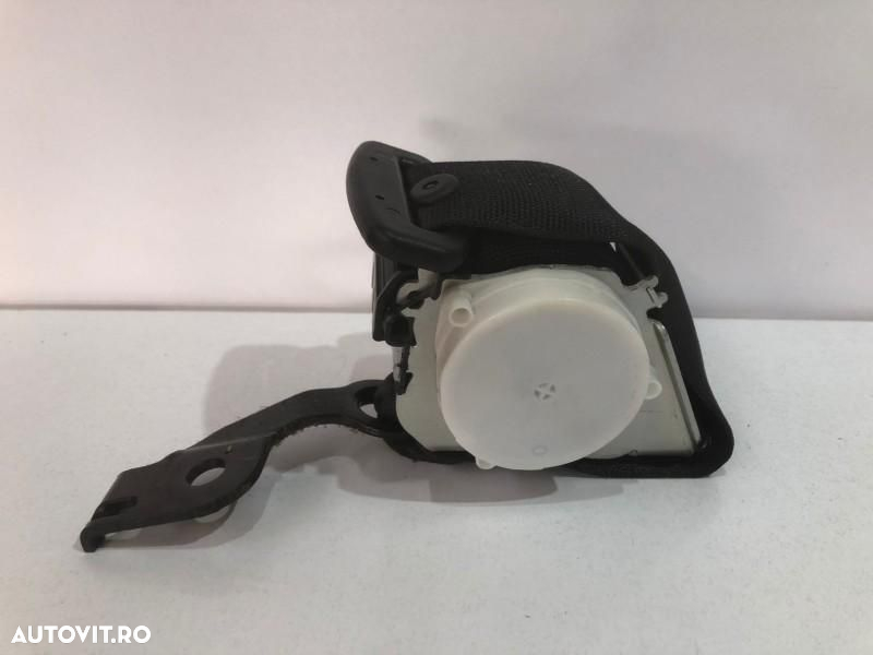 Centura de siguranta mijloc spate a2128605785 Mercedes-Benz E-Class W - 2