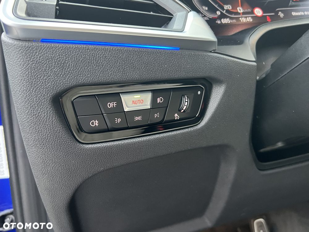 BMW Seria 3 M340d xDrive mHEV sport - 34