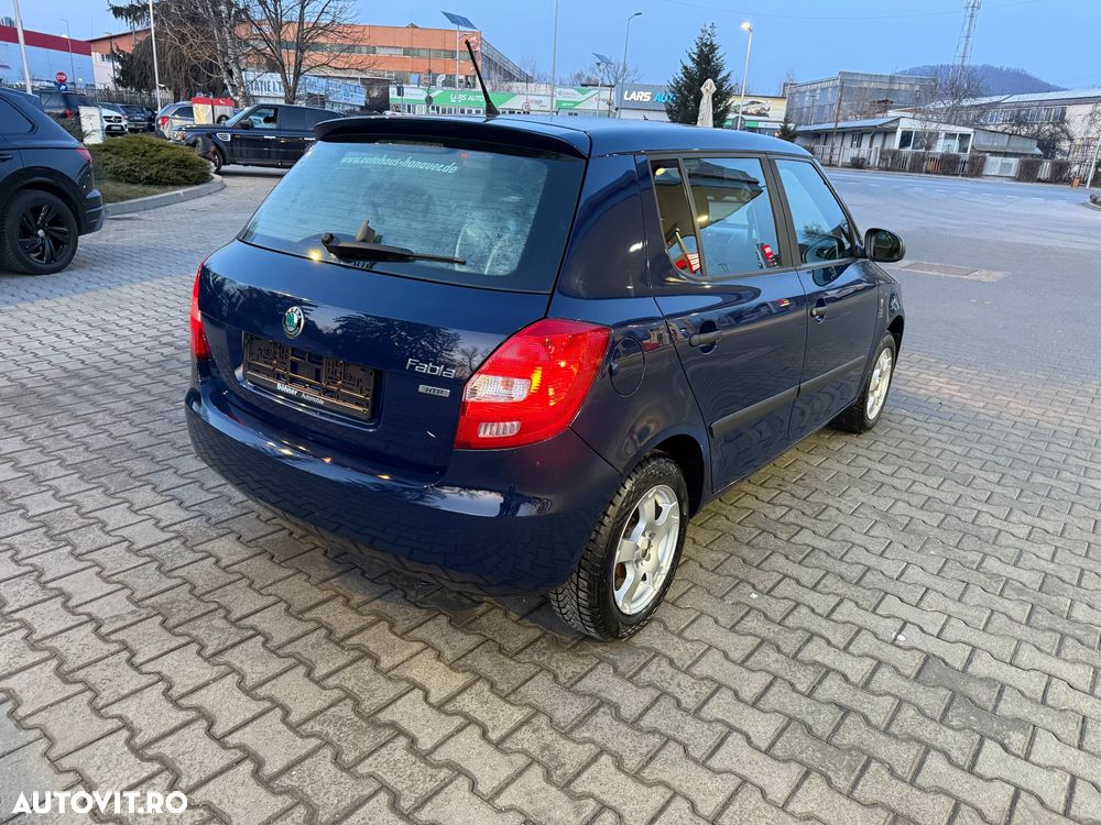 Skoda Fabia 1.2 HTP Fresh - 2