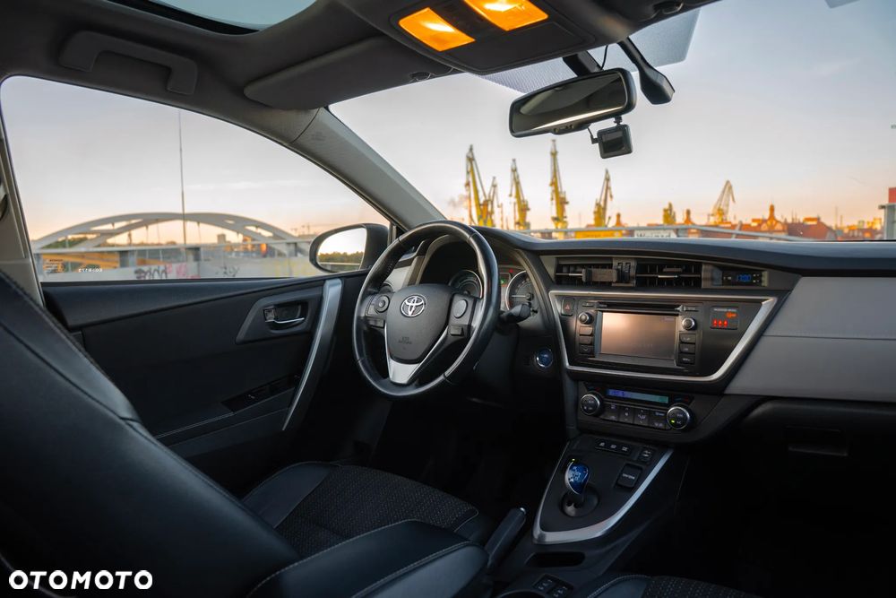 Toyota Auris 1.8 HSD Luna - 18