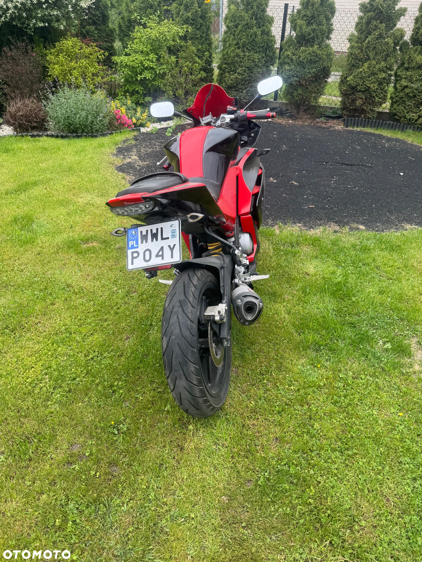 Yamaha YZF - 4