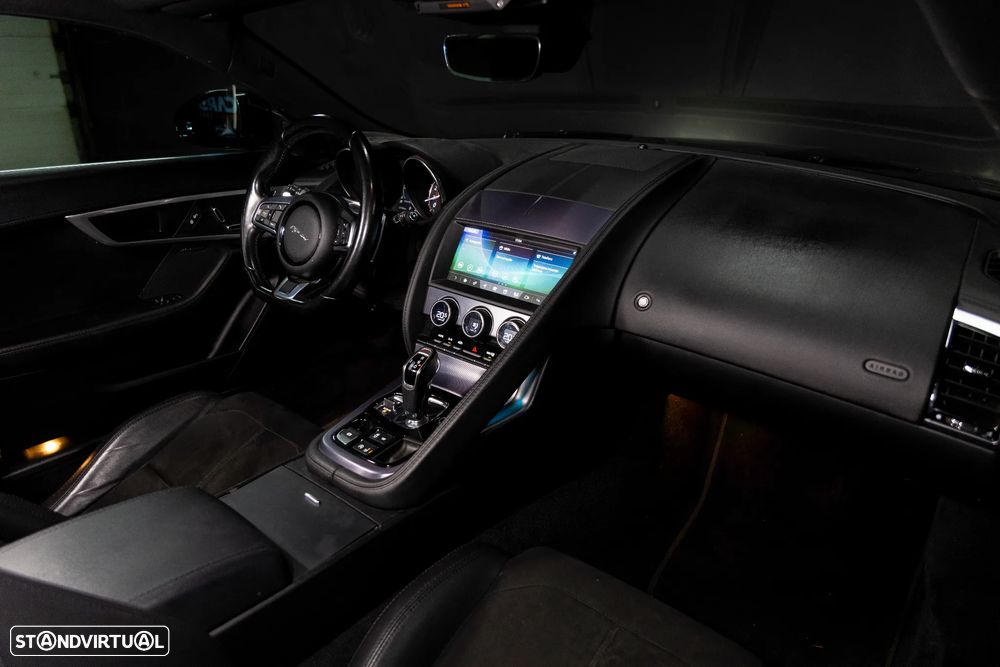 Jaguar F-Type 2.0 i4 First Edition - 32