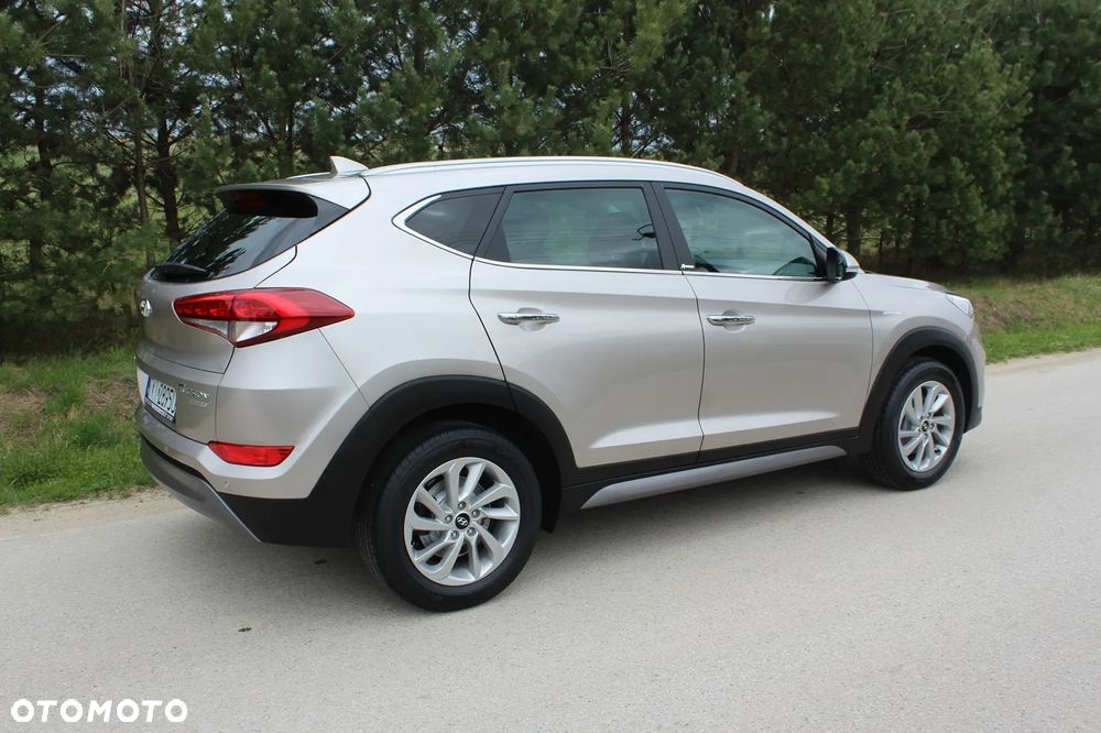 Hyundai Tucson blue 1.7 CRDi 2WD DCT Premium - 13