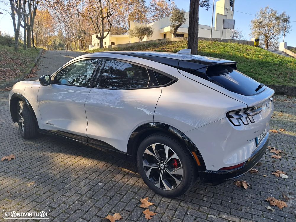 Ford Mustang Mach-E Premium - 9