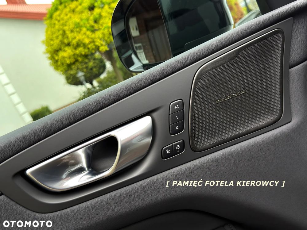 Volvo XC 60 B5 B AWD Geartronic RDesign - 15