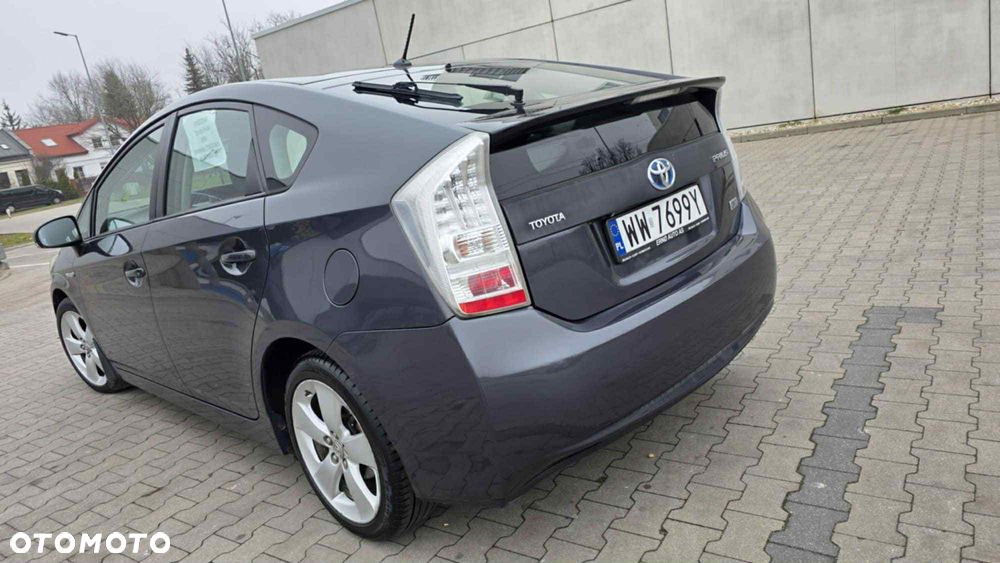 Toyota Prius - 2