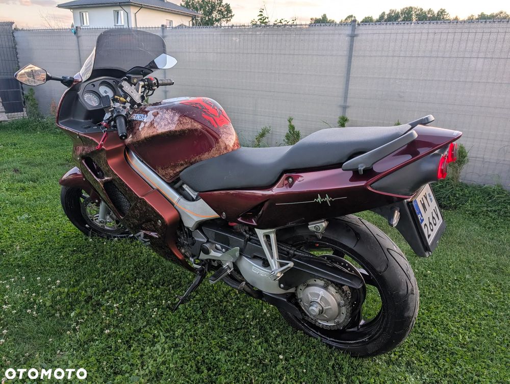 Honda VFR - 14