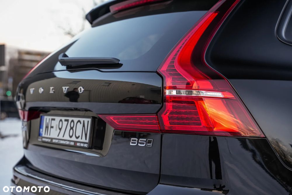 Volvo XC 60 B5 B AWD Ultimate Black Edition - 16