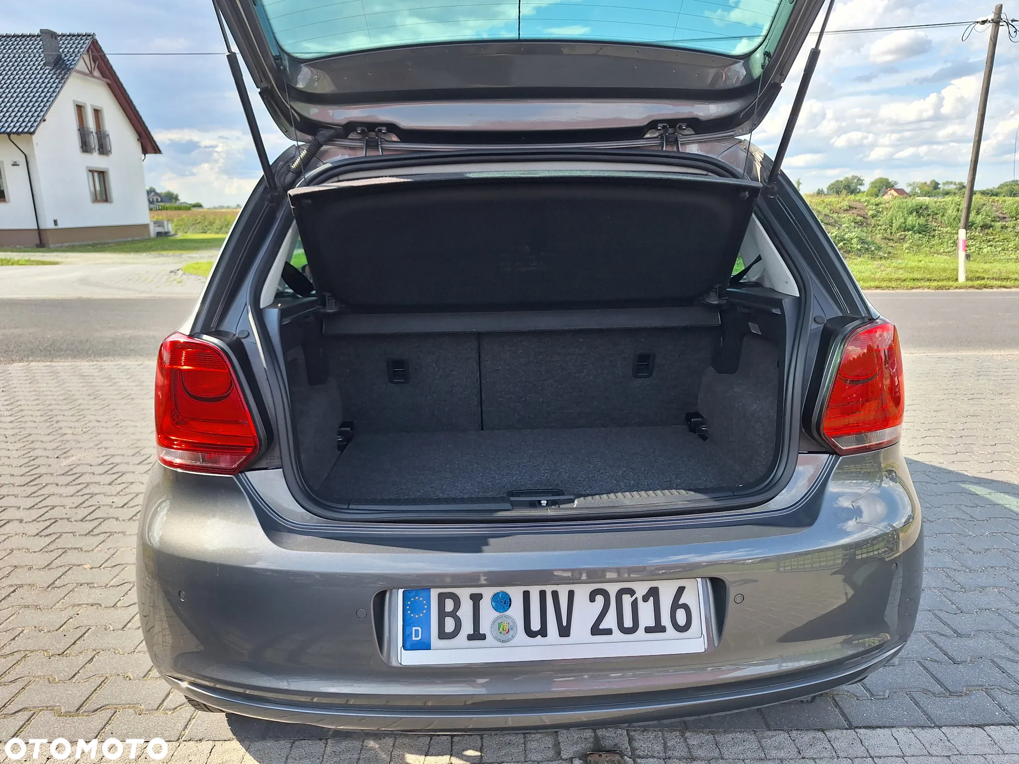 Volkswagen Polo - 9