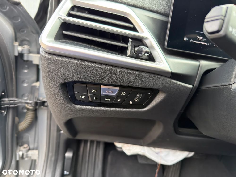 BMW Seria 3 - 22