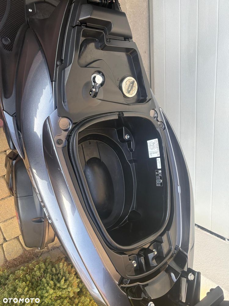 Yamaha Tricity - 17