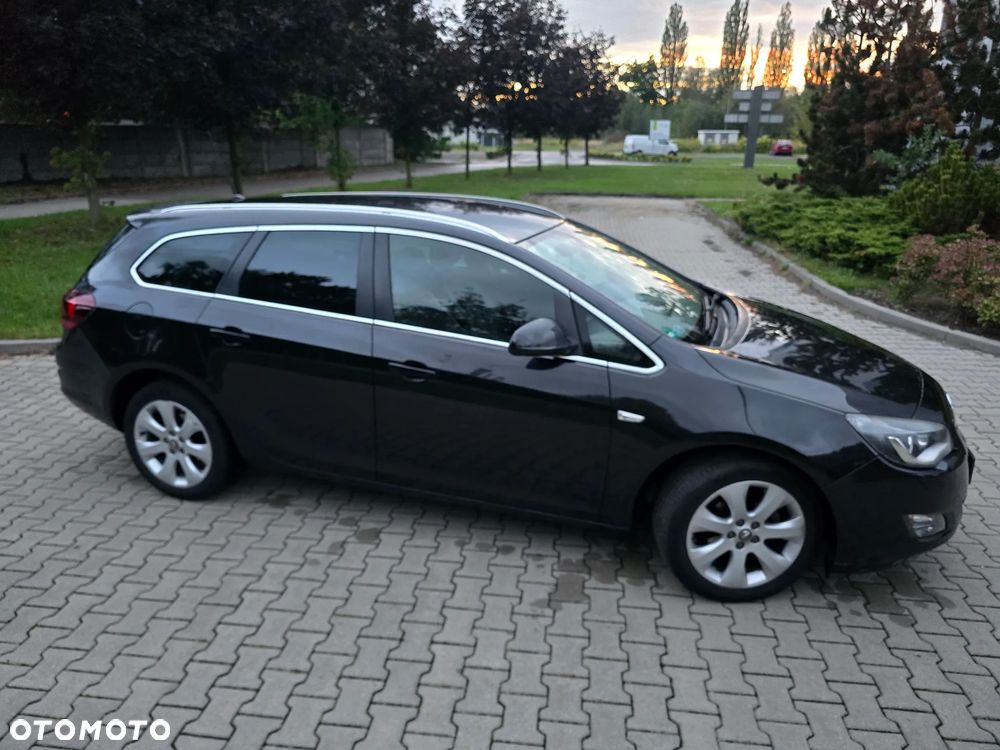 Opel Astra 1.4 T Cosmo - 30