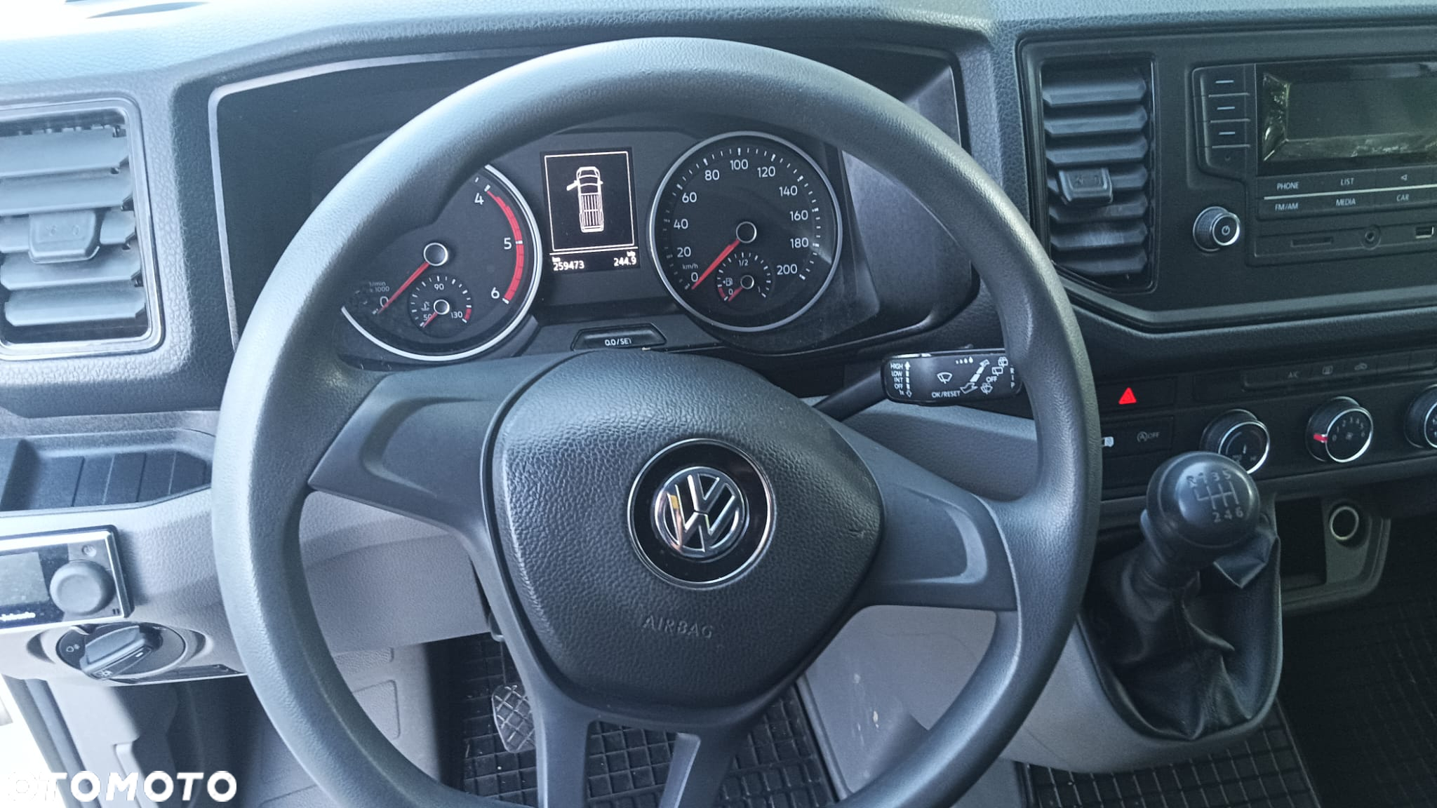Volkswagen Crafter - 13