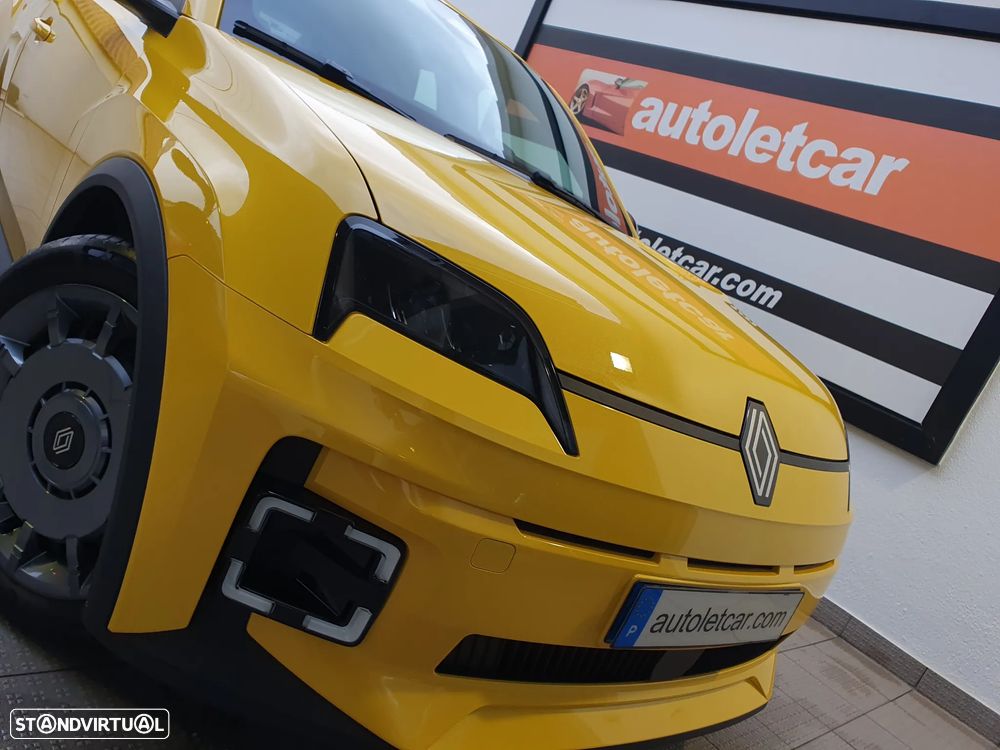 Renault 5 E-Tech R Evolution 120 Urban Range - 29