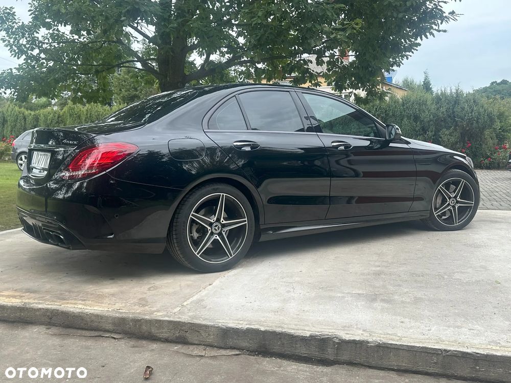 Mercedes-Benz Klasa C 300 4MATIC 9G-TRONIC - 13