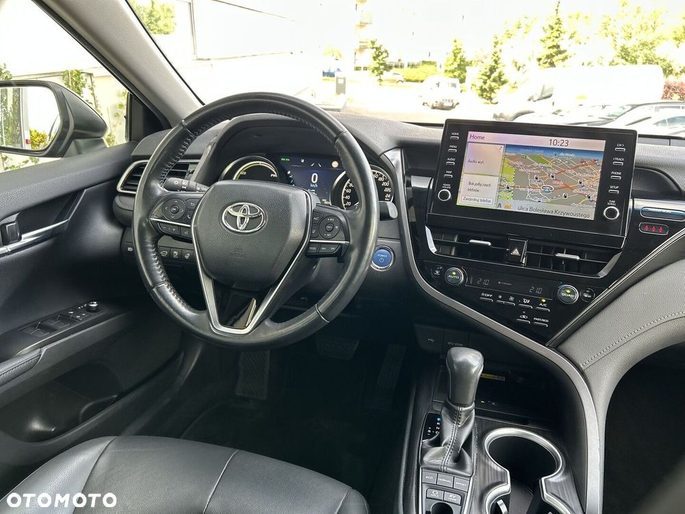 Toyota Camry 2.5 Hybrid Executive CVT - 11