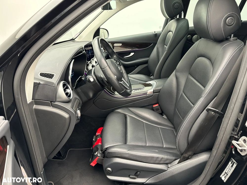 Mercedes-Benz GLC 300 e 4MATIC - 9