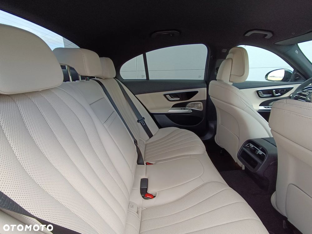 Mercedes-Benz Klasa E 220 d mHEV 4-Matic AMG 9G-Tronic - 6