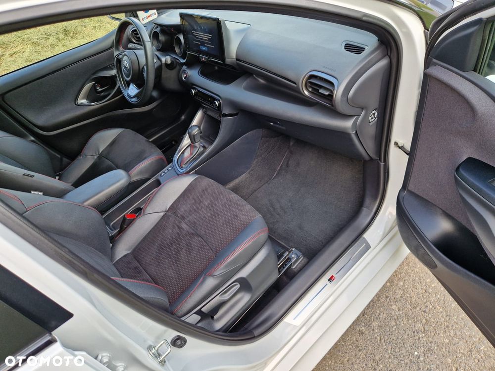 Toyota Yaris - 13