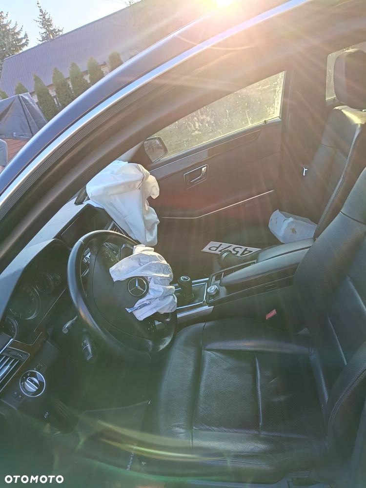 Mercedes-Benz Klasa E 200 CDI BlueEff - 4