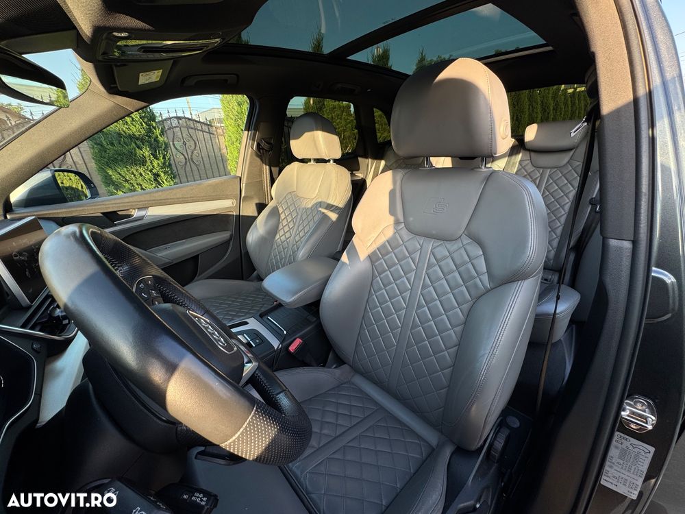 Audi Q5 2.0 40 TDI quattro S tronic Sport - 11