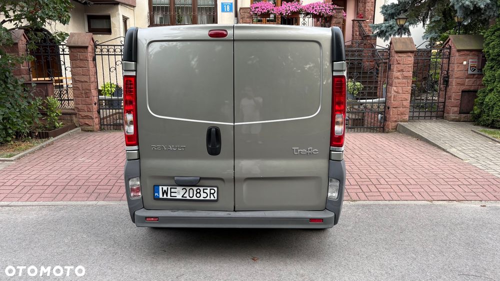 Renault TRAFIC - 6