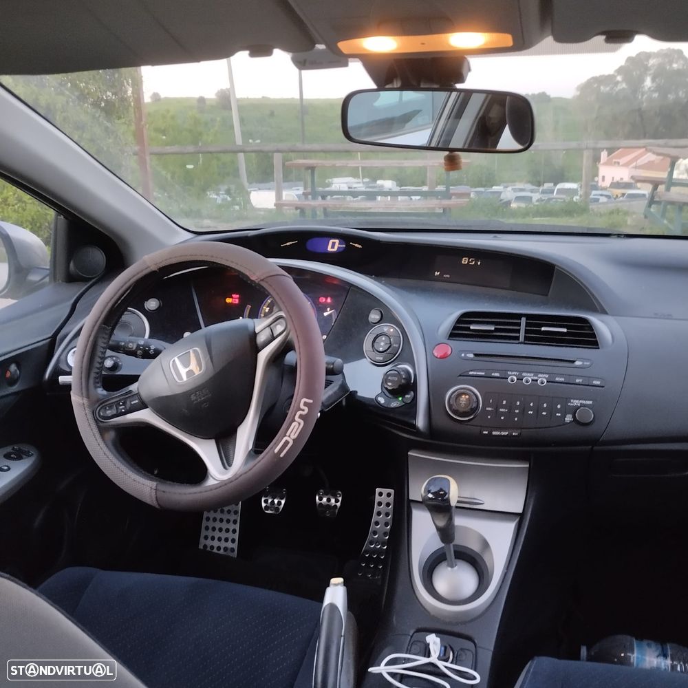 Honda Civic 1.4 Comfort - 4