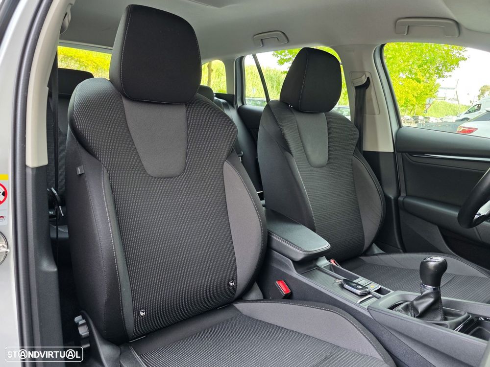 Skoda Octavia Break 2.0 TDI Ambition - 14