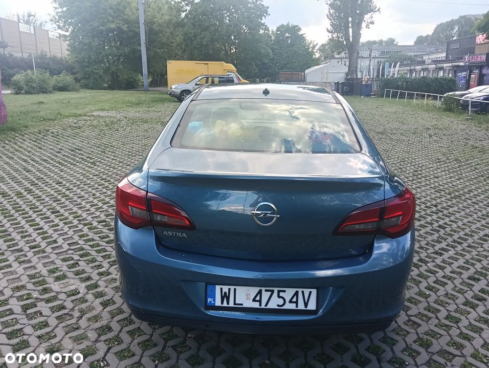 Opel Astra 1.6 Enjoy - 4