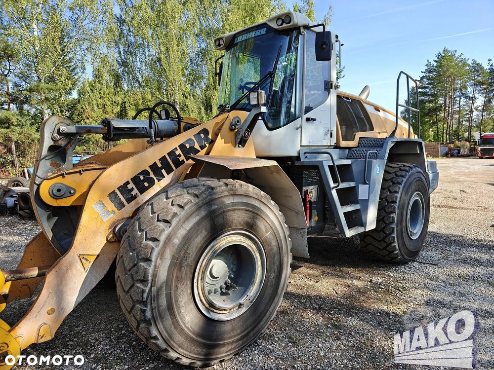 Liebherr L566 - 3