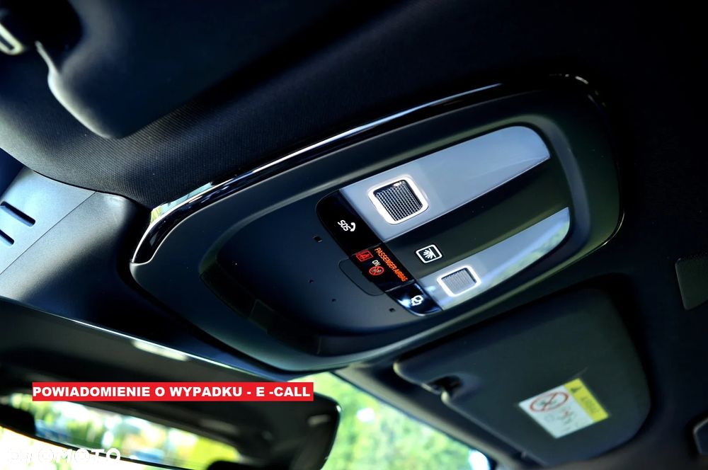 Volvo XC 60 B4 D AWD Plus Dark - 33