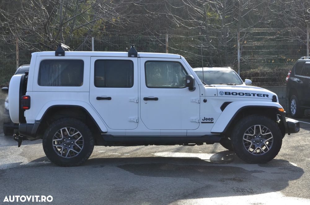 Jeep Wrangler - 8