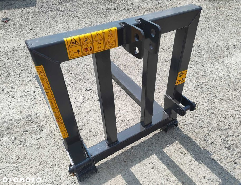 Widły do palet PALECIAK na tył TUZ na podnośnik 1200 kg URSUS ZETOR - 3