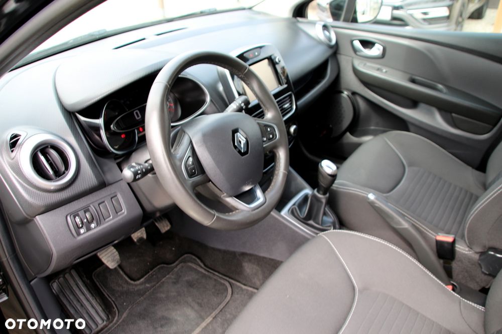 Renault Clio 1.2 16V 75 Limited - 9