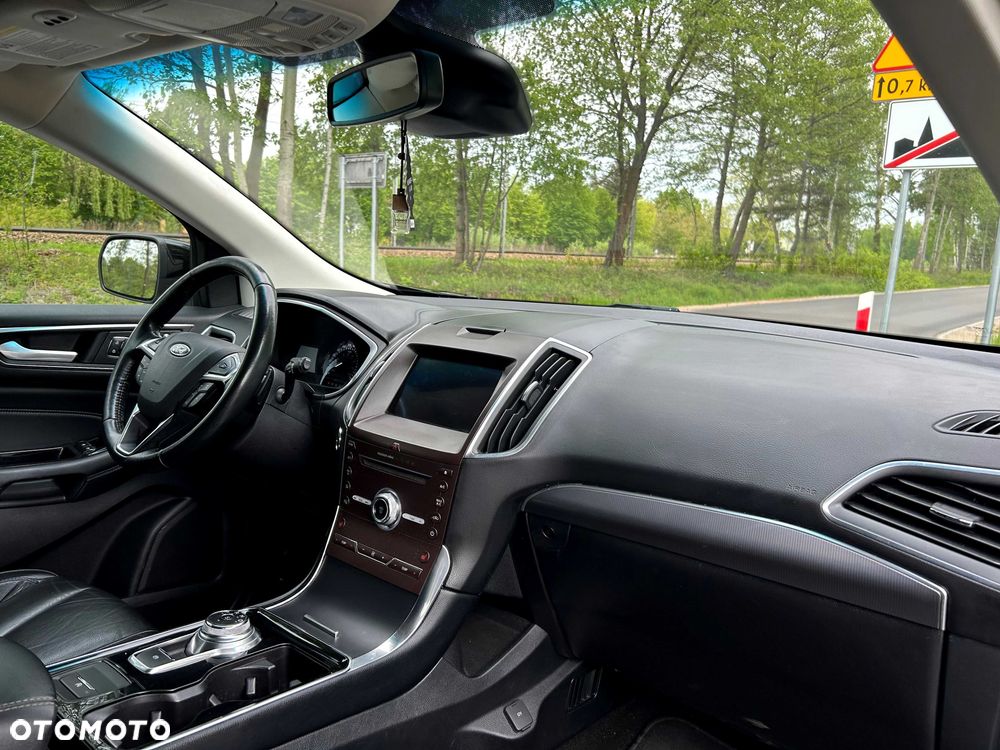 Ford Edge - 7
