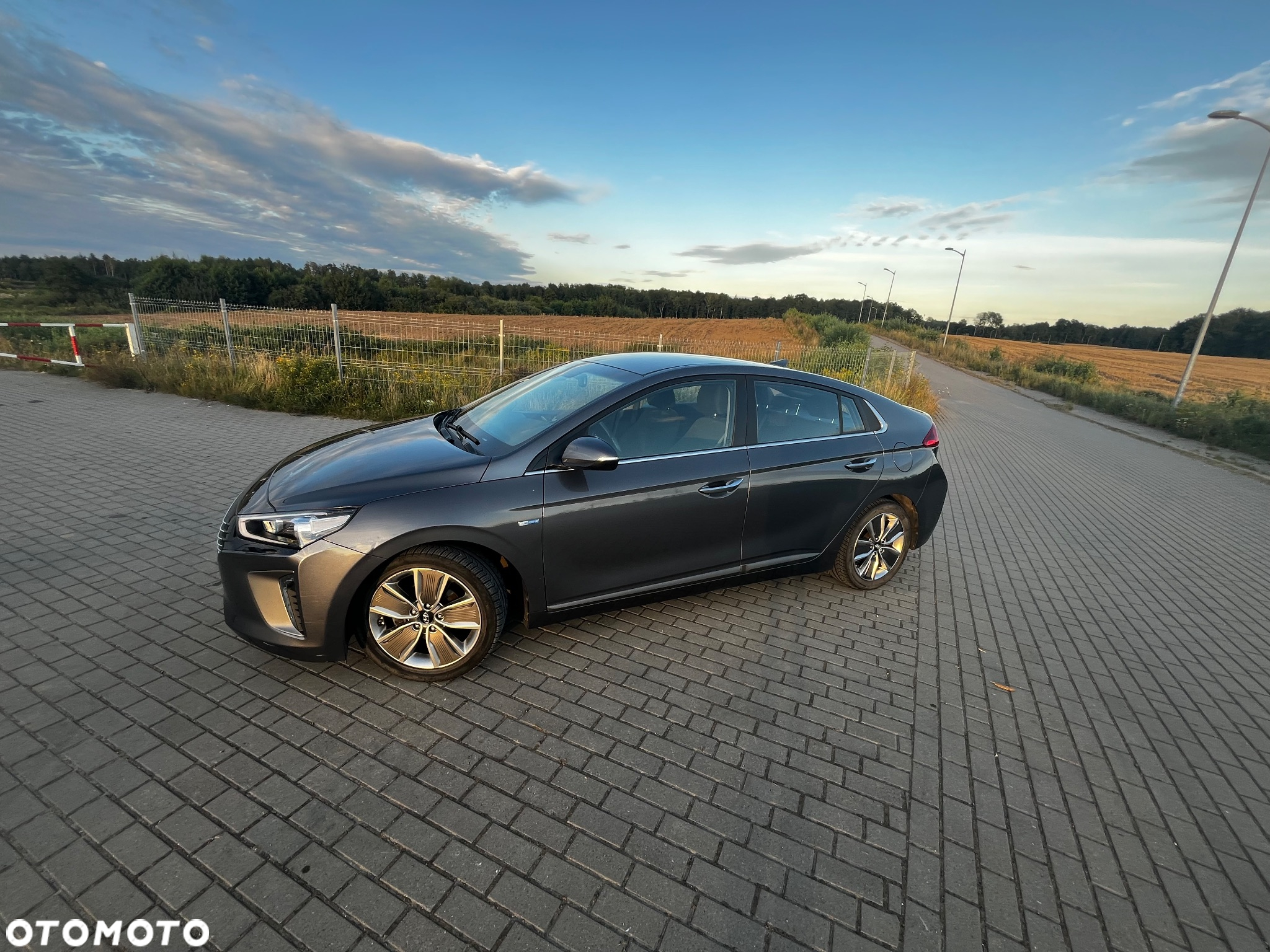 Hyundai IONIQ - 6