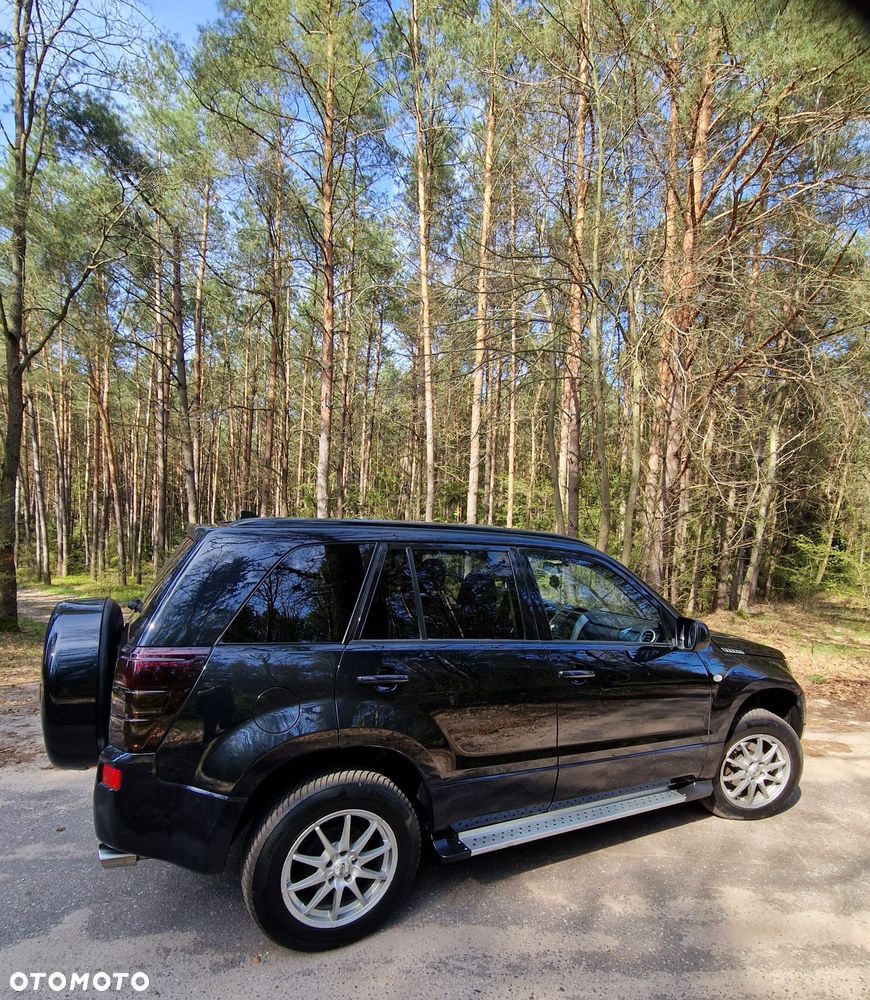 Suzuki Grand Vitara 2.0 Comfort Limited - 5