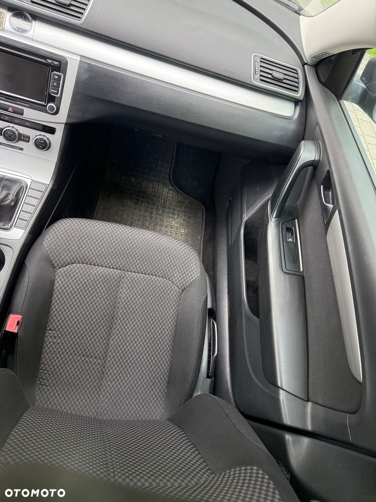 Volkswagen Passat 1.6 TDI Trendline Optimum - 16