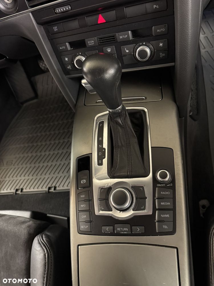 Audi A6 Avant 3.0 TDI DPF quattro tiptronic - 12