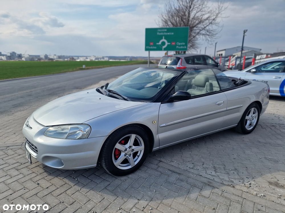 Chrysler Stratus - 2