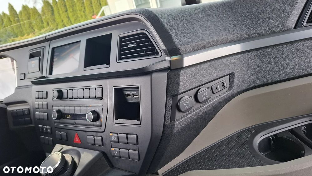 MAN TGX 18.510 / LOW DECK / MEGA / SALON PL - 27