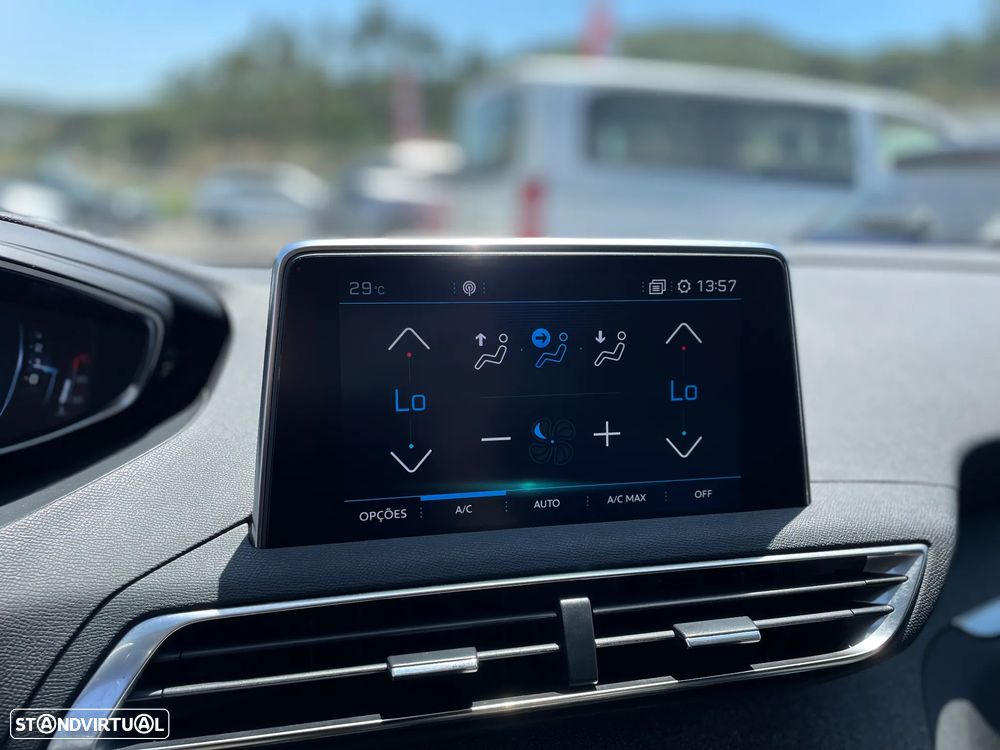 Peugeot 5008 PureTech 130 Stop & Start Allure Pack - 22
