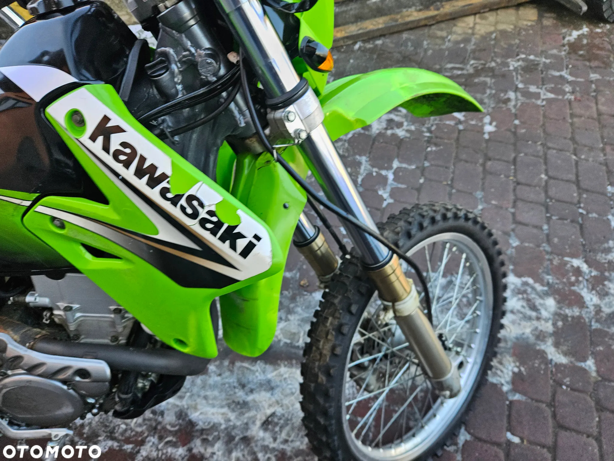 Kawasaki Inny - 12