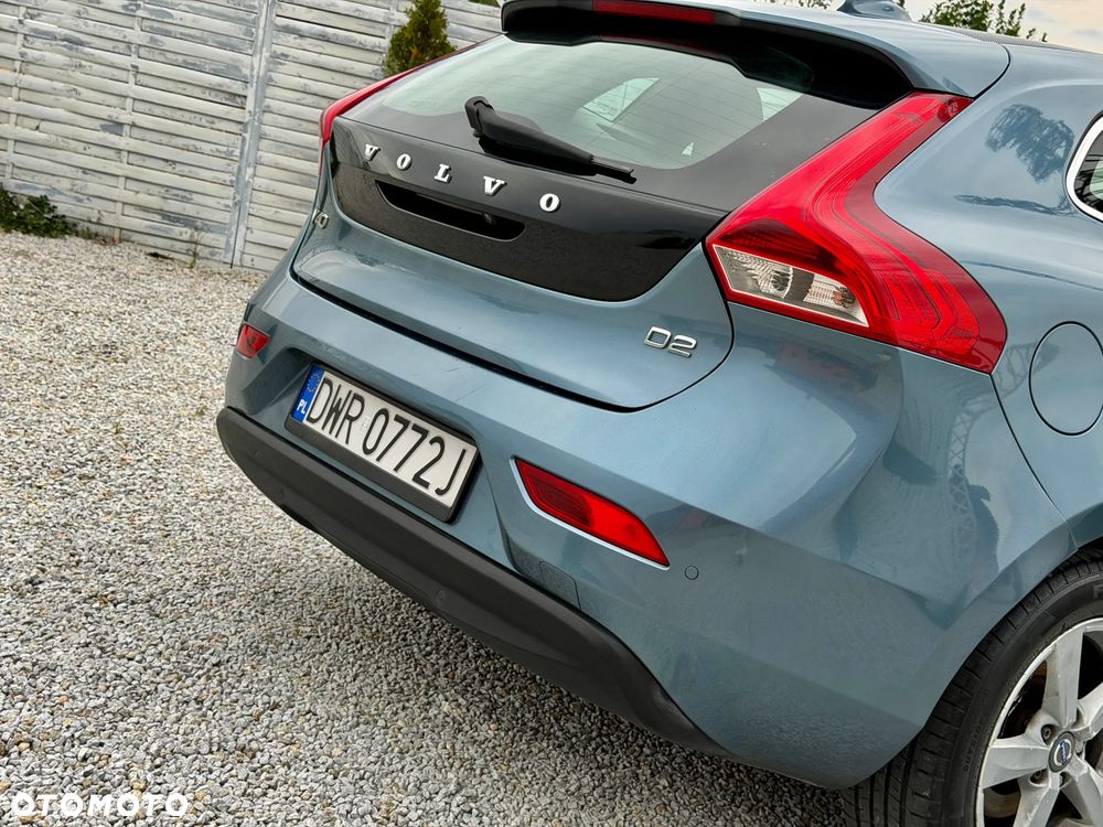 Volvo V40 D2 Momentum - 26