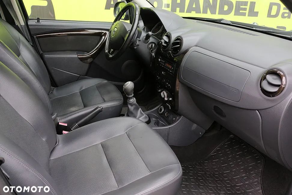 Dacia Duster 1.6 16V 4x4 Prestige - 13