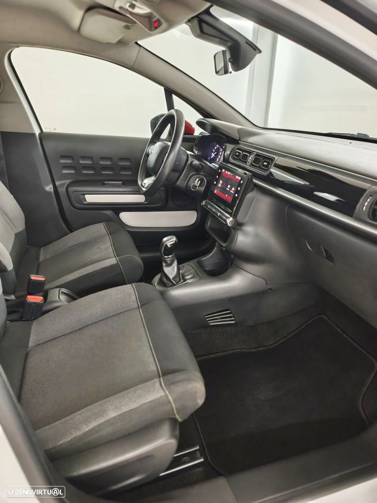 Citroën C3 1.2 PureTech Shine - 17