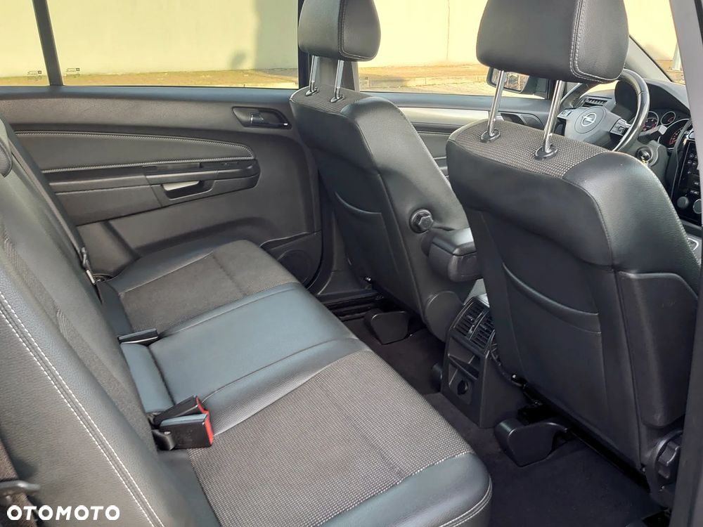 Opel Zafira 1.8 Navi - 28