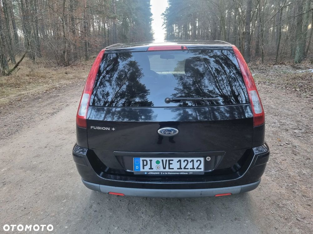 Ford Fusion 1.6 + - 9