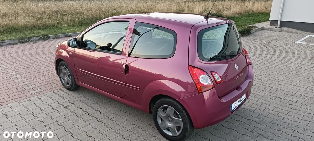 Renault Twingo 1.2 LEV 16V 75 eco2 - 8