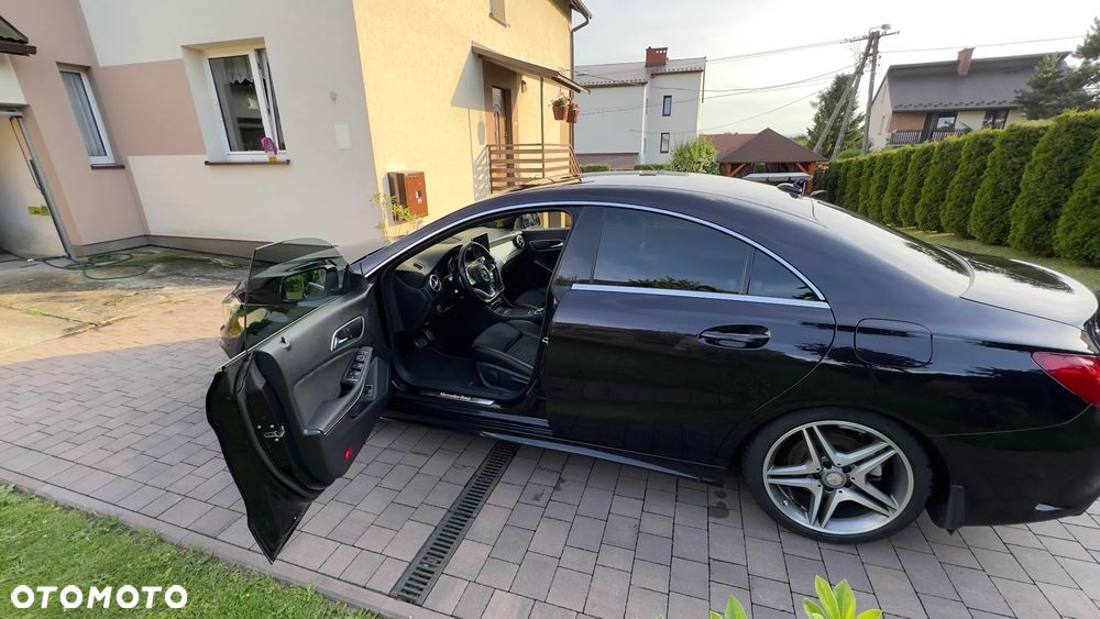 Mercedes-Benz CLA 200 7G-DCT AMG Line - 17